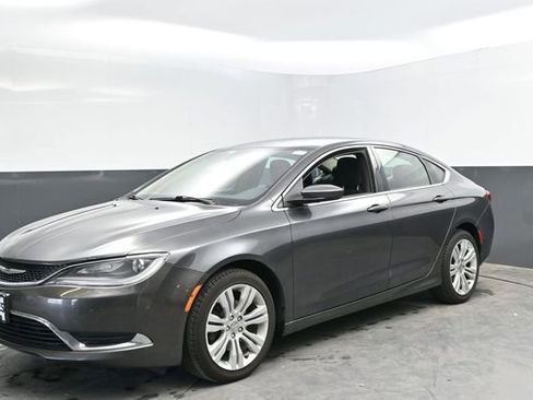 Used 2015 Chrysler 200 Limited w/ Spring Special Group FWD image 5