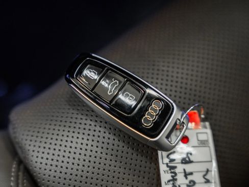 Used 2023 Audi RS e-tron GT w/ Carbon Performance Package image 50