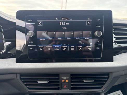 New 2026 Volkswagen Jetta SE FWD image 15