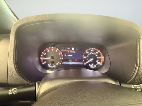 Used 2024 Nissan Frontier Pro-X w/ Technology Package RWD image 23