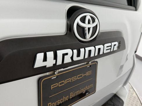 Used 2021 Toyota 4Runner TRD Off-Road Premium w/ Moonroof Package AWD/4WD image 34