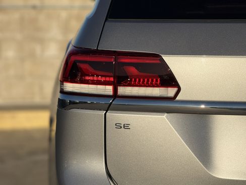 Used 2022 Volkswagen Atlas SE image 12