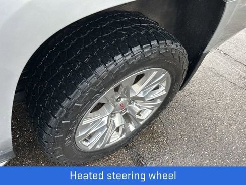 Used 2020 GMC Yukon XL SLT w/ HD Trailering Package image 19