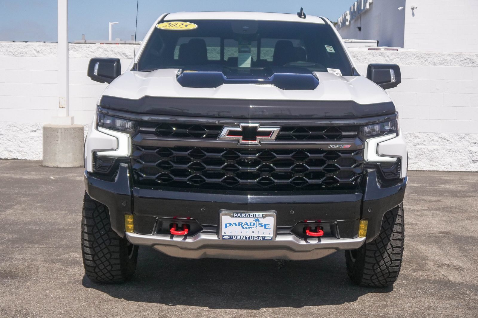 Used 2025 Chevrolet Silverado 1500 ZR2 w/ Technology Package AWD/4WD image 2