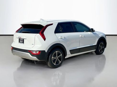 New 2026 Kia Niro LX FWD image 7