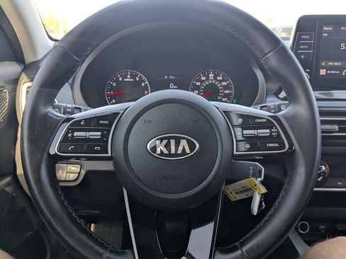 Used 2021 Kia Seltos S image 26