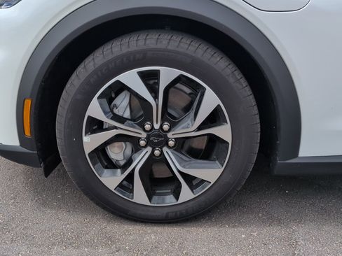 Used 2025 Ford Mustang Mach-E Select RWD image 11