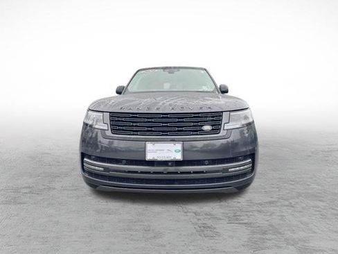 Used 2024 Land Rover Range Rover SE AWD/4WD image 2