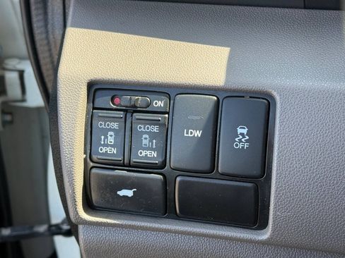 Used 2015 Honda Odyssey EX-L image 13