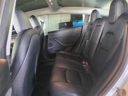 Used 2022 Tesla Model 3 Long Range image 15