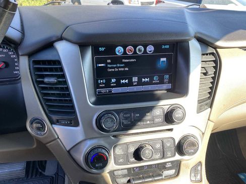 Used 2017 GMC Yukon SLT image 16