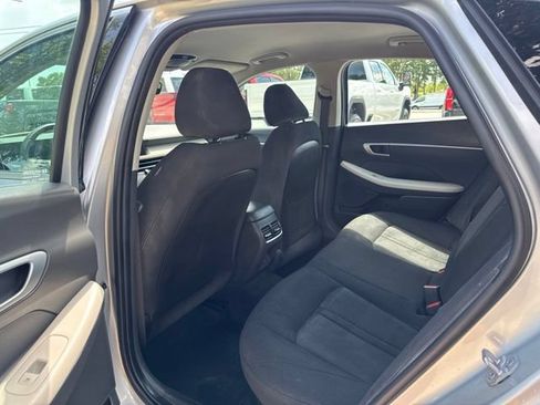 Used 2025 Hyundai Sonata SEL FWD image 24