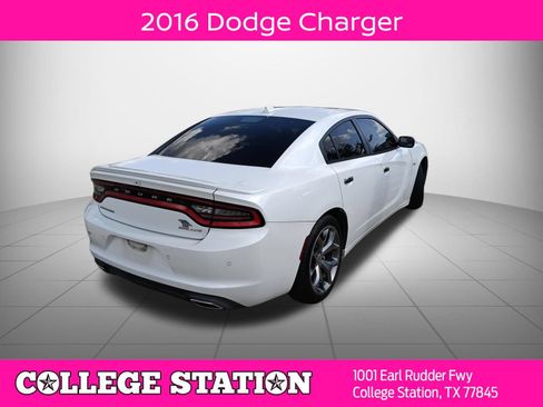 Used 2016 Dodge Charger SXT w/ Plus Group RWD image 2