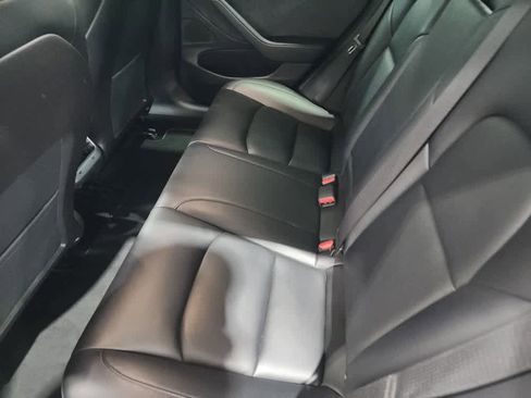 Used 2019 Tesla Model 3 Standard Range Plus image 16