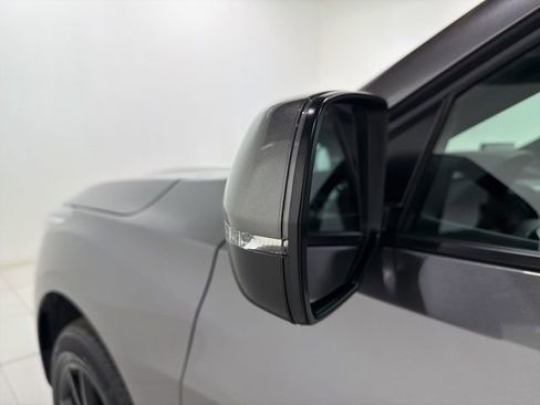 Certified 2025 Acura RDX SH-AWD image 9