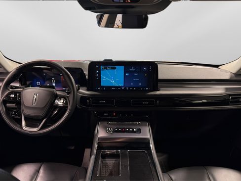 Used 2025 Lincoln Aviator AWD w/ Premium & Luxury Pkg image 22