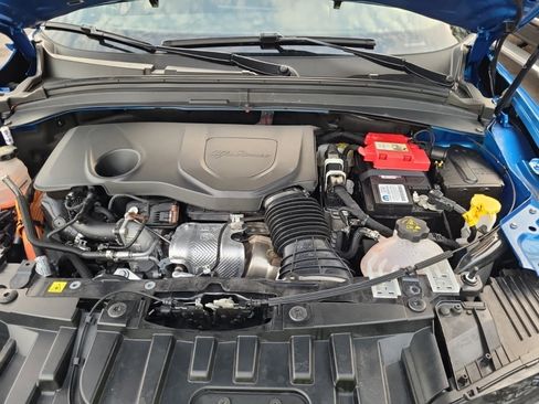 Used 2024 Alfa Romeo Tonale Veloce w/ Active Assist Package image 8