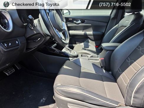 Used 2023 Kia Forte GT-Line w/ GT-Line Technology Package FWD image 19