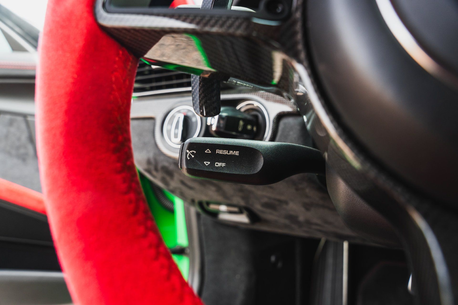 Used 2018 Porsche 911 GT2 RS RWD image 47