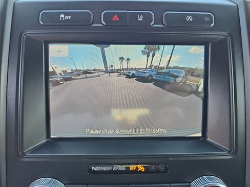 Used 2021 Ford Expedition Limited image 17