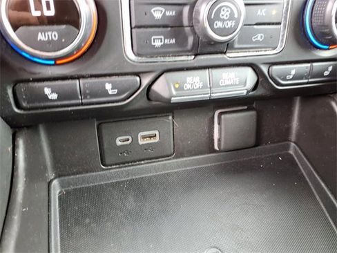 Used 2021 Chevrolet Tahoe RST w/ Luxury Package image 39