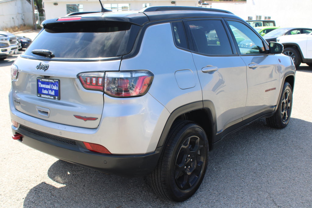 Used 2024 Jeep Compass Trailhawk AWD/4WD image 4