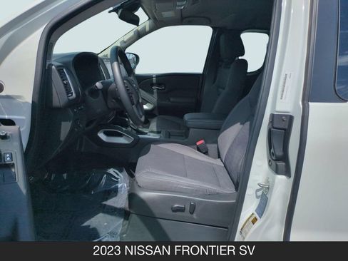 Used 2023 Nissan Frontier SV w/ SV Convenience Package RWD image 14