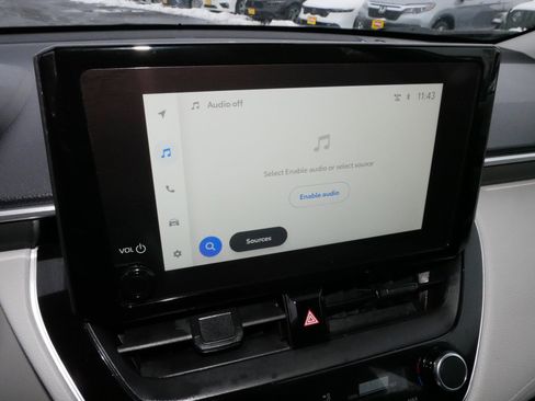 Used 2024 Toyota Corolla Cross L image 22