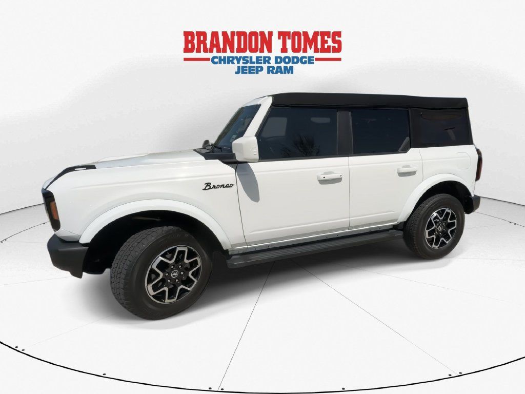 Used 2024 Ford Bronco Outer Banks AWD/4WD image 4