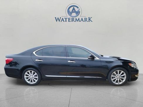 Used 2011 Lexus LS 460 L w/ Luxury Pkg AWD/4WD image 4