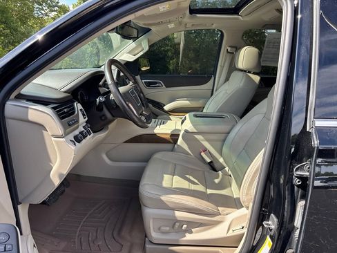 Used 2019 GMC Yukon Denali w/ Open Road Package AWD/4WD image 13