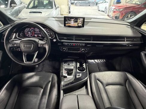 Used 2019 Audi Q7 3.0T Prestige w/ Prestige Package AWD/4WD image 2
