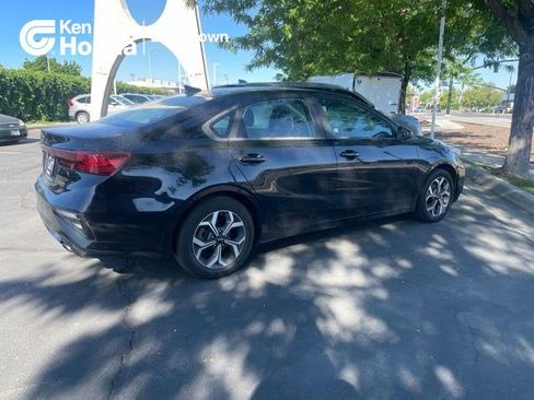 Used 2019 Kia Forte LXS FWD image 1