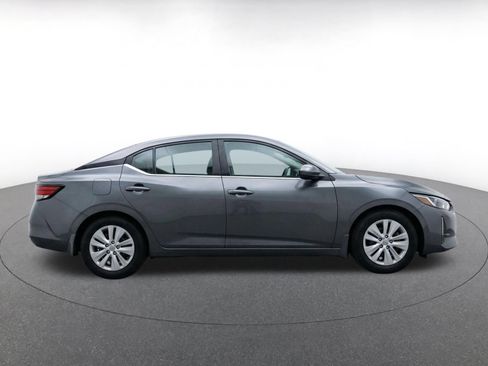 Used 2025 Nissan Sentra S FWD image 10