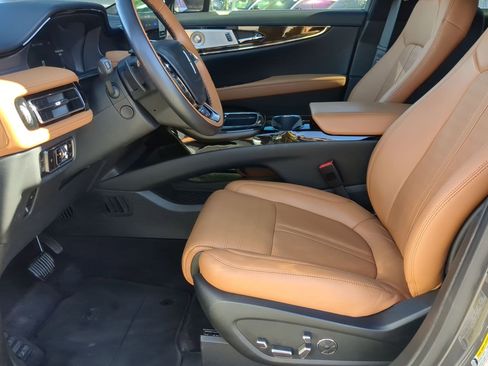 Used 2023 Lincoln Nautilus Black Label w/ Class II Trailer Tow Package image 11