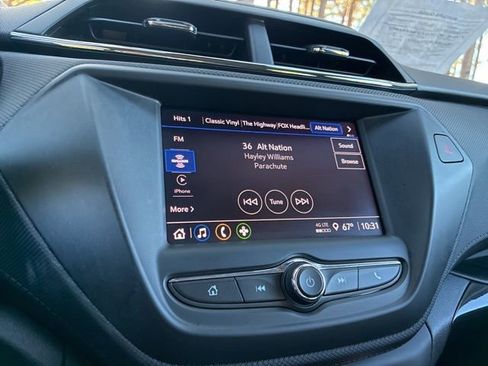 Used 2023 Chevrolet TrailBlazer LS image 30