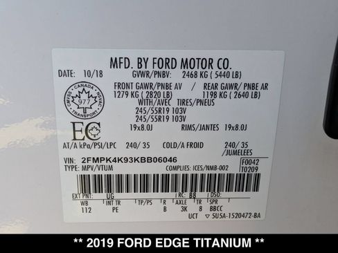 Used 2019 Ford Edge Titanium w/ Equipment Group 301A AWD/4WD image 32