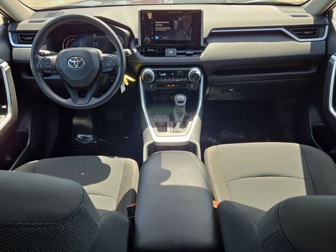 Used 2025 Toyota RAV4 LE FWD image 17