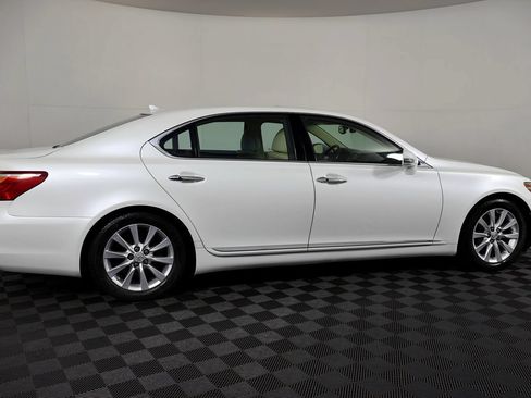 Used 2010 Lexus LS 460 L AWD/4WD image 2