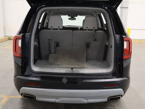 Used 2023 GMC Acadia SLT image 14