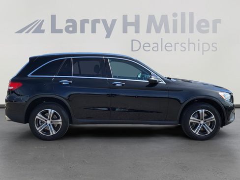 Used 2019 Mercedes-Benz GLC 300 image 6