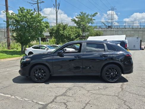 Used 2024 Honda HR-V Sport image 8