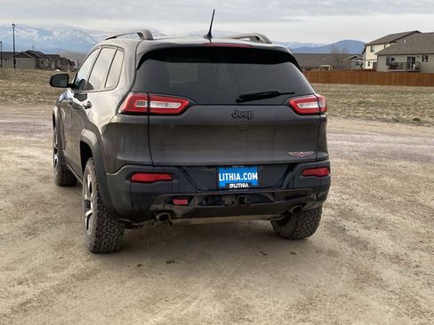 Used 2015 Jeep Cherokee Trailhawk w/ Comfort/Convenience Group image 13