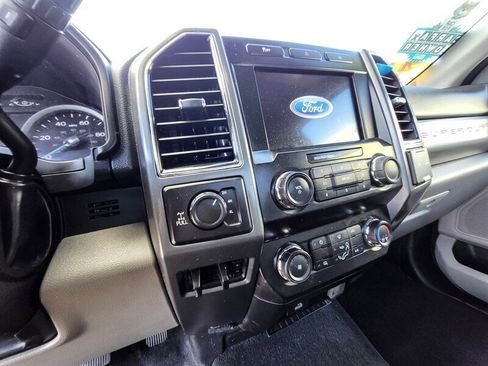 Used 2020 Ford F250 XLT image 17