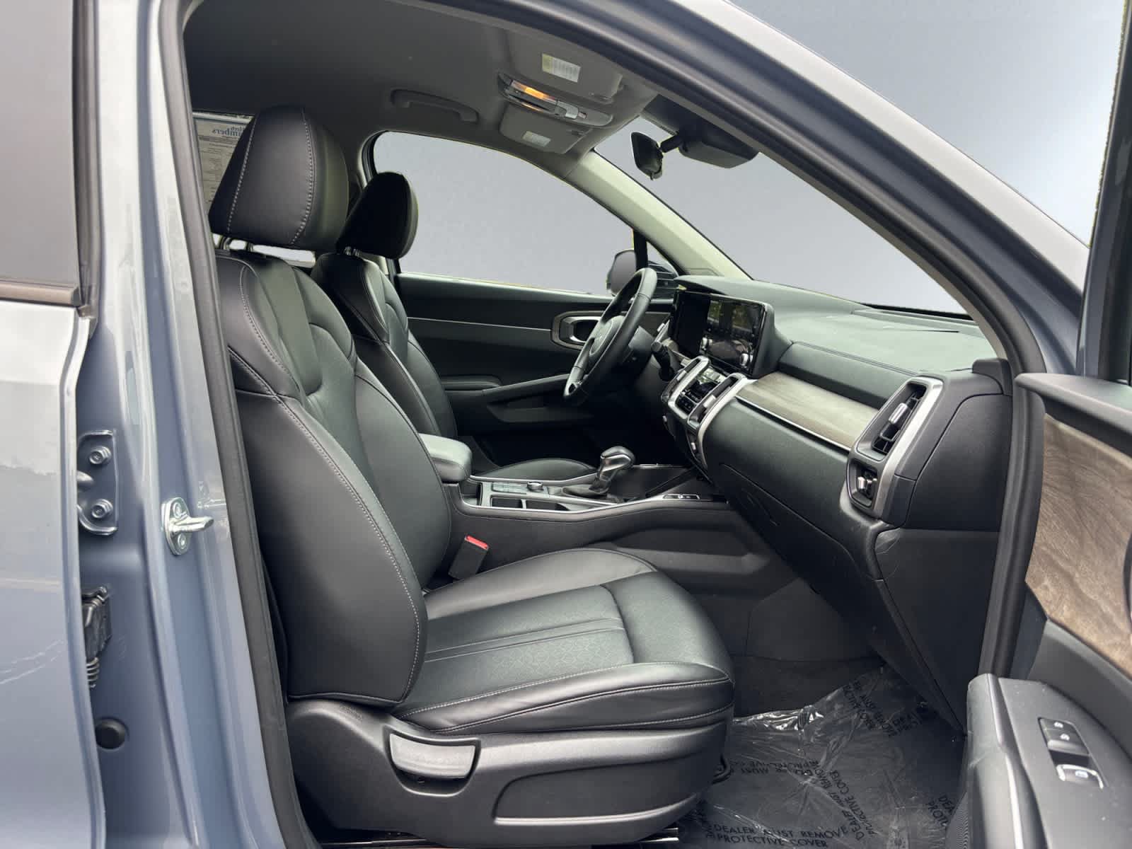 Used 2023 Kia Sorento S AWD/4WD image 19
