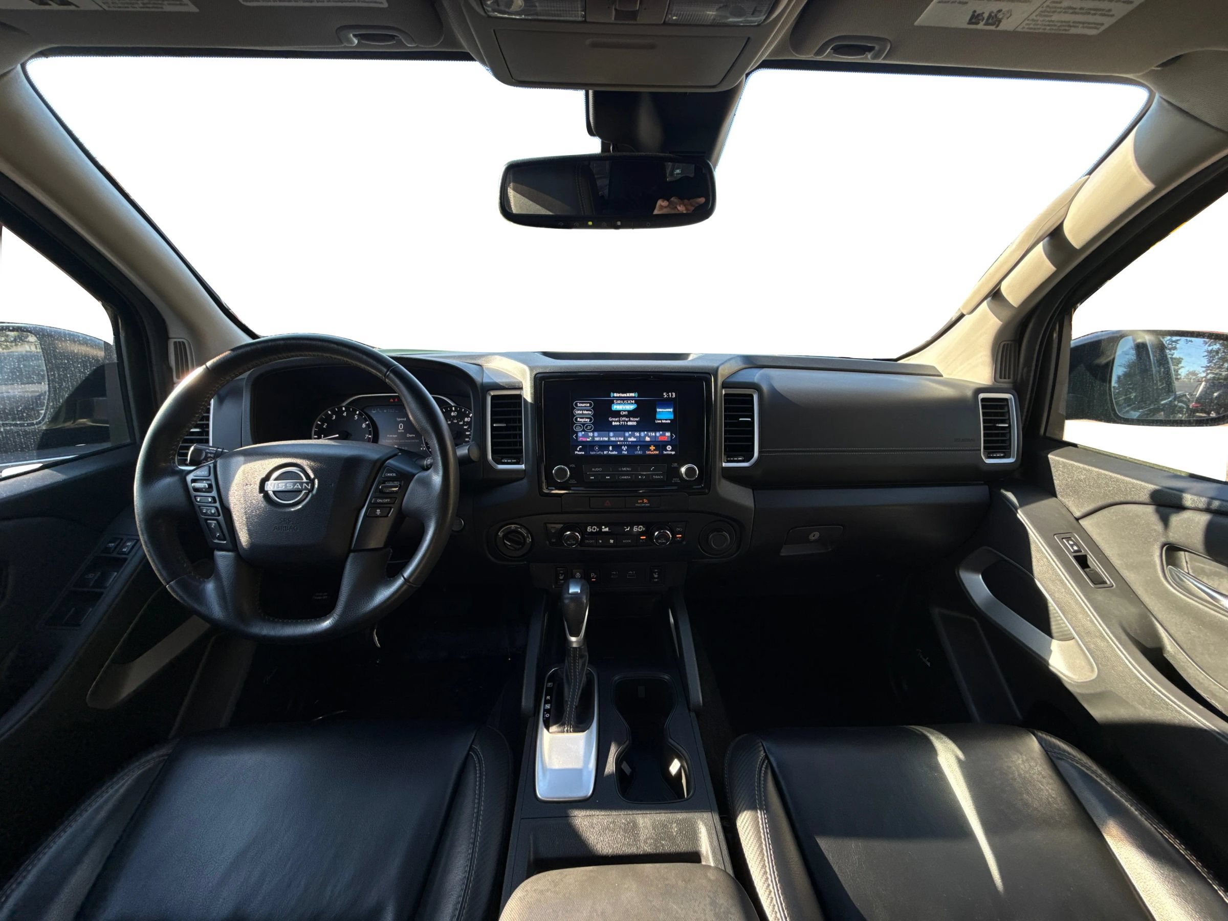 Used 2022 Nissan Frontier SV w/ SV Premium Package AWD/4WD image 12
