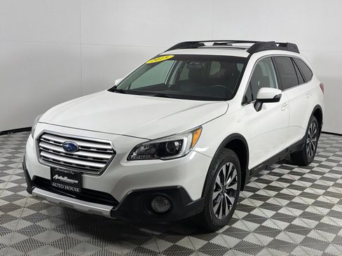 Used 2015 Subaru Outback 2.5i Limited image 10