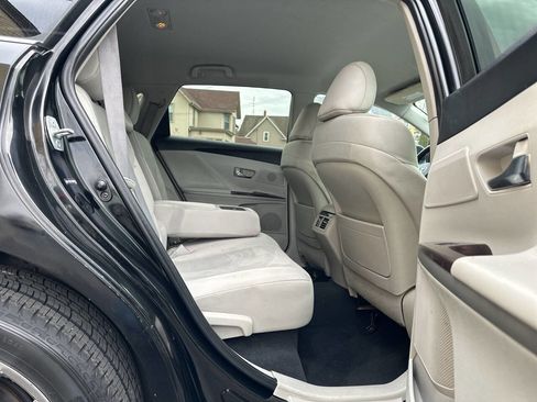Used 2009 Toyota Venza image 11