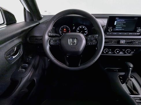 Used 2023 Honda HR-V Sport image 5