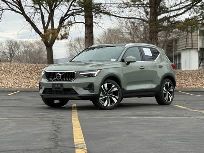 Used 2023 Volvo XC40 B5 Ultimate w/ Protection Package Premier